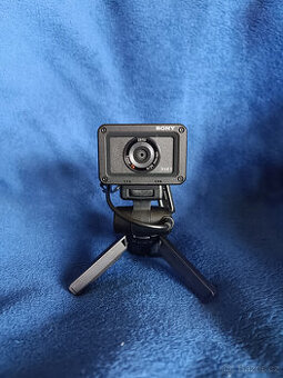 SONY RXO ll + ministativ s ovládáním zoomu