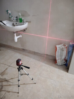 křížový laser,laser