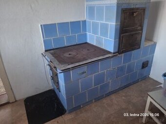 Kamna kachlová modrá