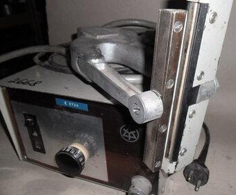 Impulsní svářečka na polyetylen IZ3A1 - 1