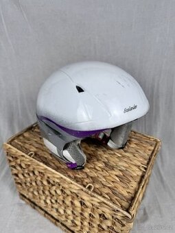 Lyžařská přilba značky ICELANDER