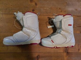 Snowboardové boty Salomon Pearl vel. 41 v dobrém stavu.
