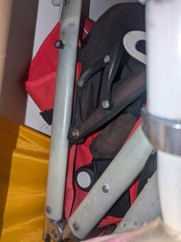 Dětský sportovní skládací kočárek