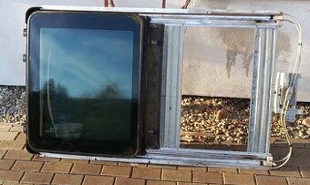 Střešní okno Nissan x-trail t30