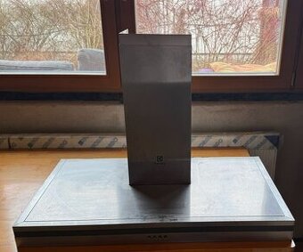 Digestoř nerez šíře 90 cm