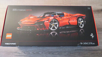 LEGO Technic velké sety (42143 Daytona, Crane, CAT atd.)