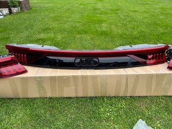 Audi Q8. Zadní světla. 4M8945059Q, 4M8945069C, 4M8945070C.