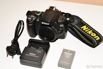 Nikon D40 + příslušenství