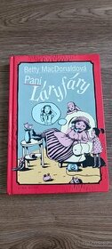 Betty MacDonaldová - Paní Láryfáry