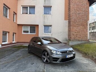 Volkswagen golf 7r 221kw 2.0tsi dsg 4x4