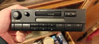 Prodám staré rádio z vw Passat