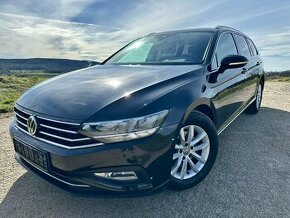 VW Passat B8 2.0 TDI 110Kw Highline/Kamera/ACC/2020