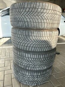 Celoroční pneu Bridgestone 225/40/18 92y