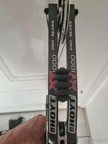 Prodam zavodni kladkovy luk hoyd XT 1000 pro series