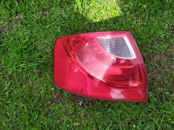 Seat Exeo r.v. 2008-2013 levé světlo blatníků