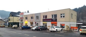 Prodám pronajaté obchodní prostory o výměře cca 220 m2