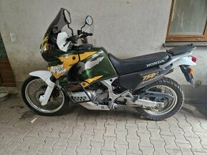 Honda Africa Twin XRV 750
