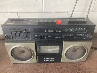 Retro radiomagnetofon Tesla Diamant K 203, zachovalý