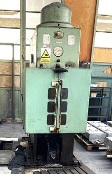 Lis hydraulický PYE 100