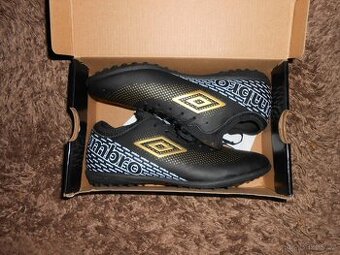 Nové kopačky UMBRO