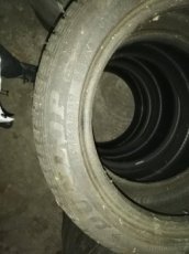 pneu 215/55/17