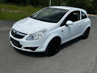Opel Corsa 1.0i 44kw, r.2009, klima, nová stk