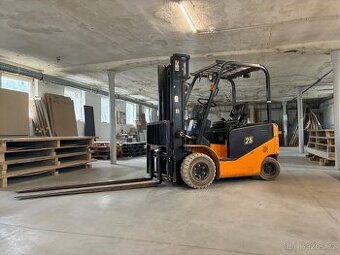 Elektricky VZV nosnosť 2500kg