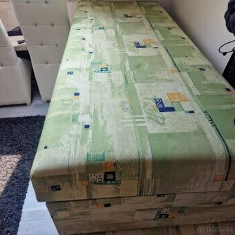 Valendy s úložným prostorem 80x200