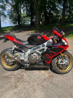 Aprilia RSV4 Factory APRC ABS – TOP stav, 135 kW, nové pneu