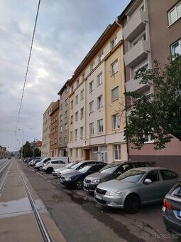 Pronájem 1+1 40m², Slovanská, Plzeň