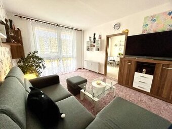 Prodej prostorného bytu 4+1, 4x lodžie, Hradce Králové.