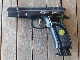 Pistole ČZ vzor 75