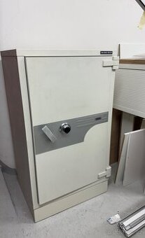 Ohnivzdorný trezor "Hadak" S120DIS - 450 kg