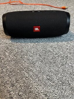 JBL charge 3