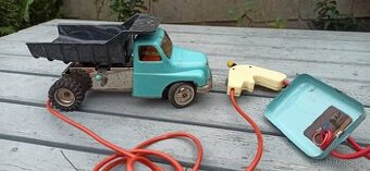 Starožitná hračka Tatra