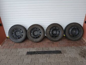 OPEL CORSA EV-DISKY R16 S PNEU NOKIAN TOP STAV