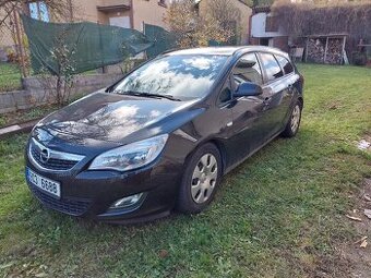 Opel Astra J