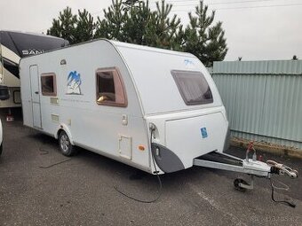 Knaus 500 s palandami, poškozený, na opravu