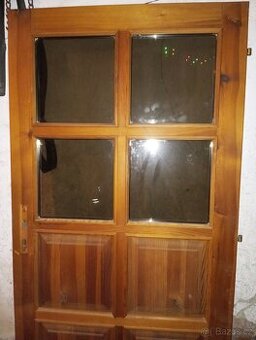 Venkovní dřevěné prosklené dveře