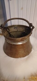 Stará nádoba / kotlík