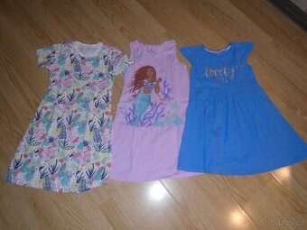 šaty vel. 134 / 140