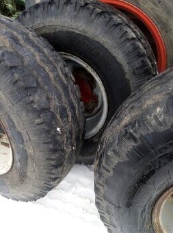 12,5/80-18  Kola vlek 8t,9t  12,5-18