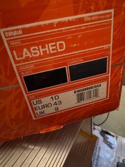 Snowboardové boty ThirtyTwo Lashed – vel. 43, černé/charcoal