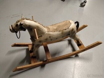 Prodám houpacího koně