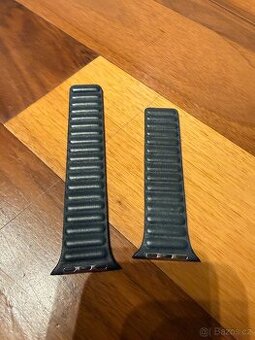 Originální řemínek Apple Watch Leather Link 45 mm • S/M - tm