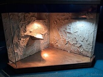 Prodám terárium