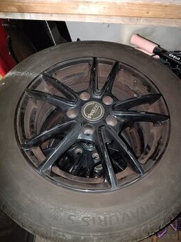 alu kola včetně letních pneu R 15