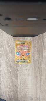 Charizard pokémon karta.