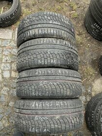 Zimní sada pneu 2x245/45 a 275/40 R19 Nokian