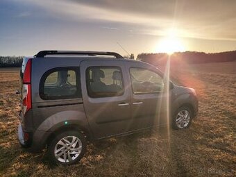 Renault Kangoo 1.2 TCe ideální rodinný vůz